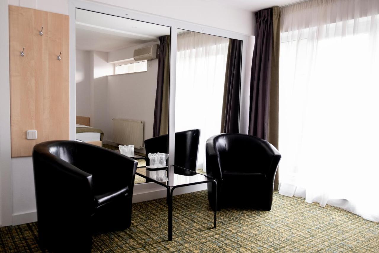 Hotel Casa Gabriela à Bucarest Extérieur photo