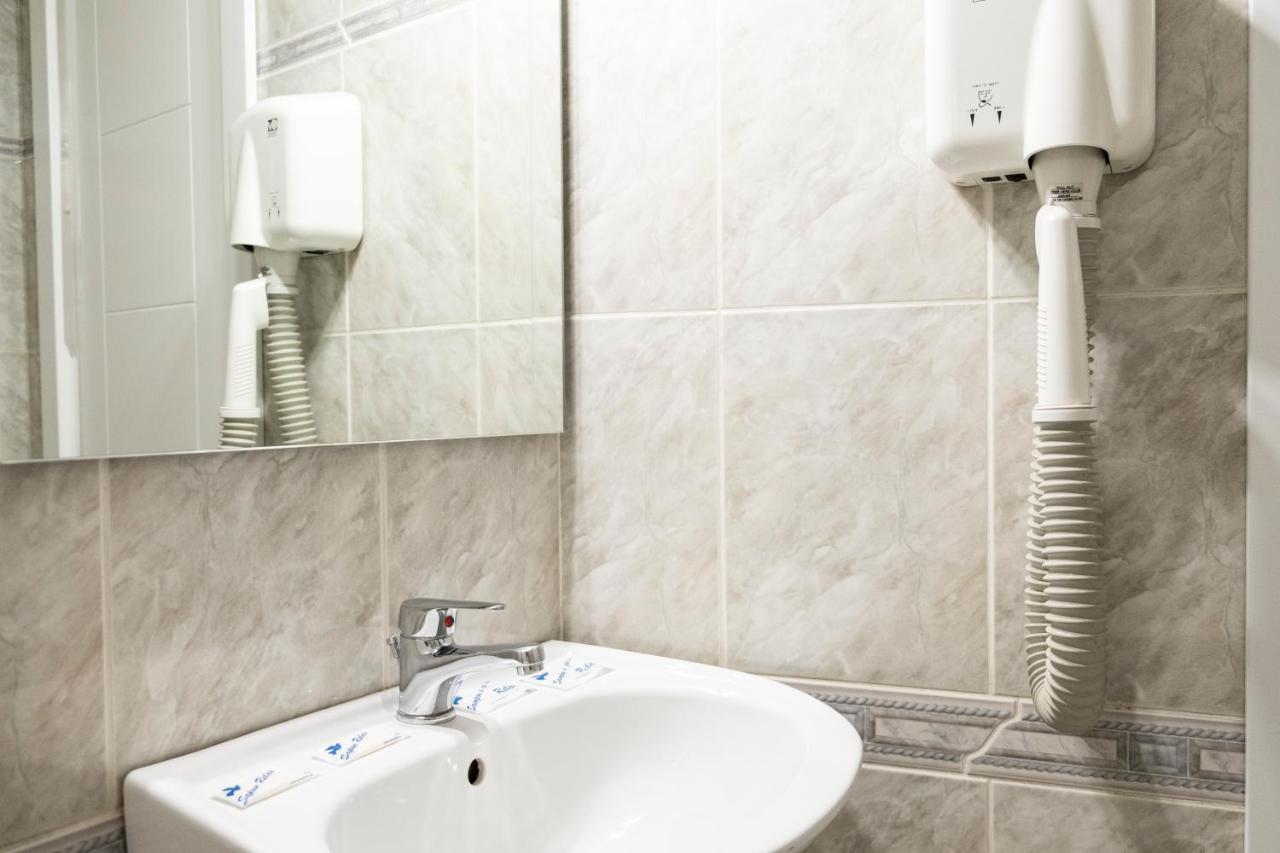 Hotel Casa Gabriela à Bucarest Extérieur photo