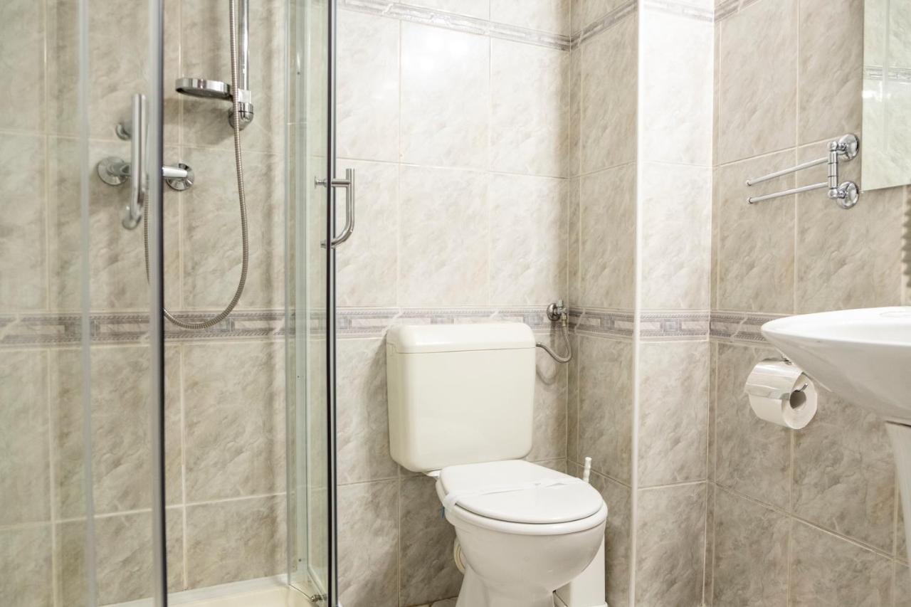 Hotel Casa Gabriela à Bucarest Extérieur photo