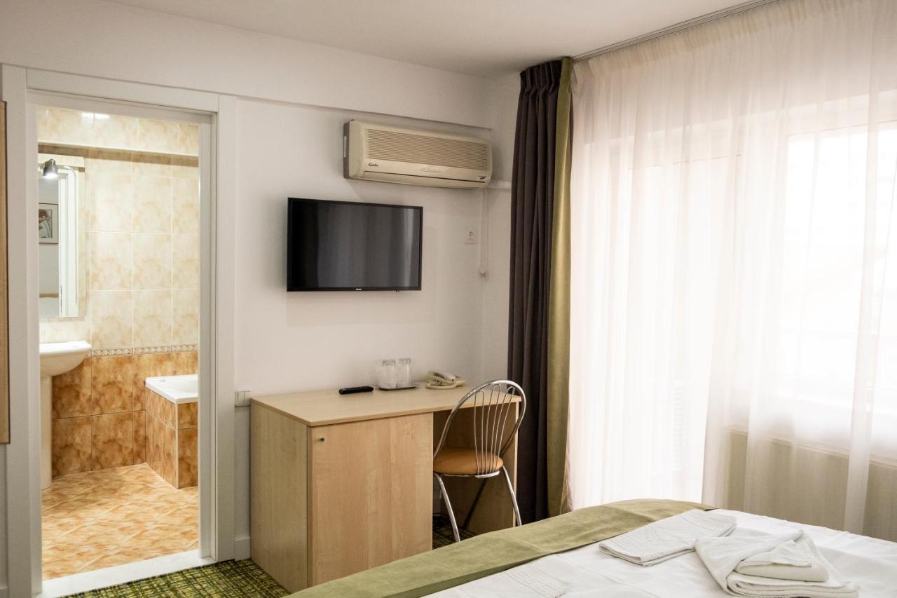 Hotel Casa Gabriela à Bucarest Extérieur photo